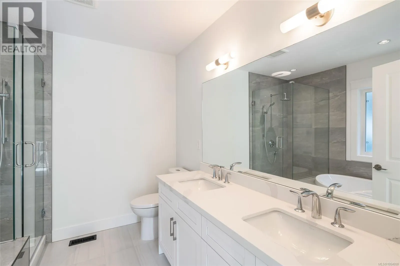 107 5160 Hammond Bay Rd