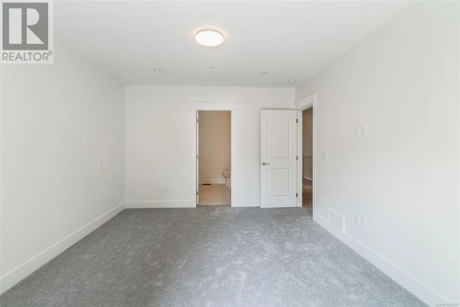 107 5160 Hammond Bay Rd