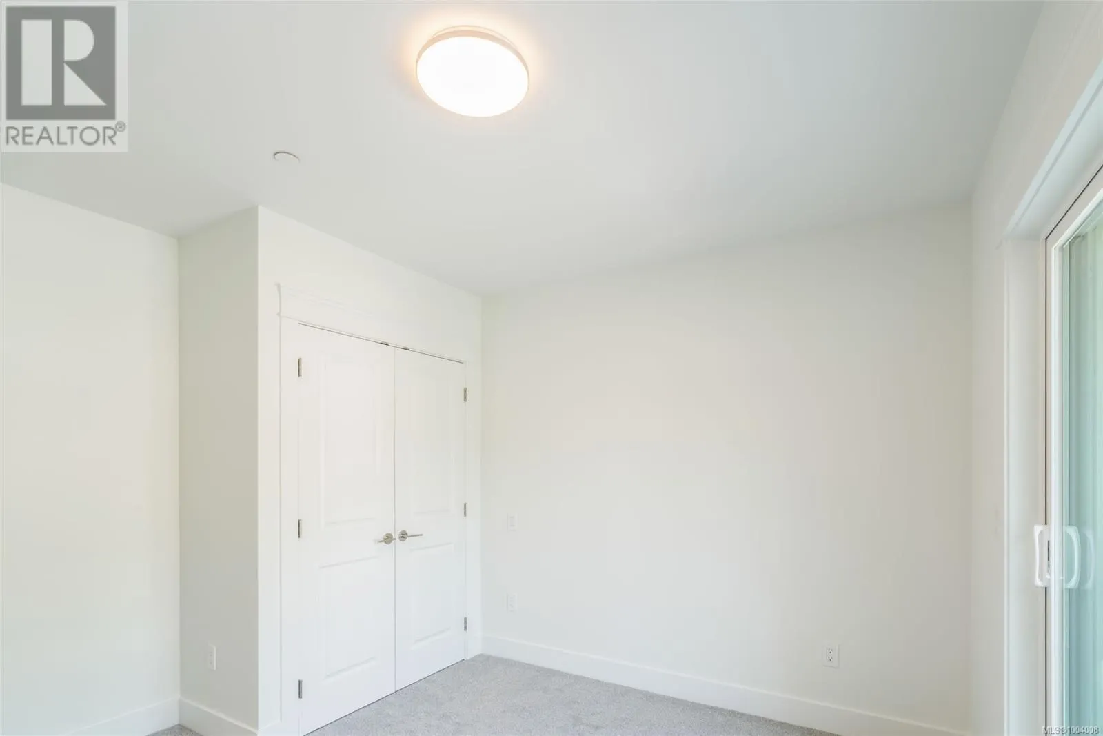 107 5160 Hammond Bay Rd
