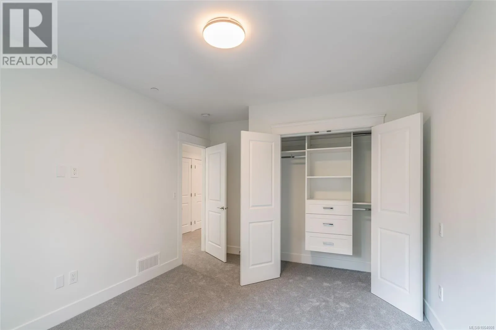 107 5160 Hammond Bay Rd