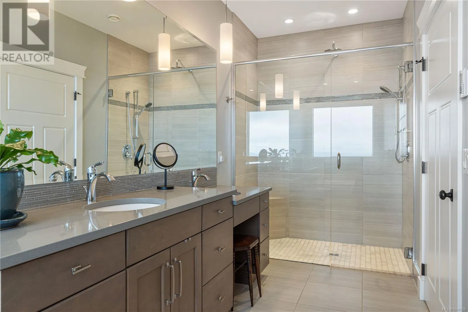 5340 Royal Sea View