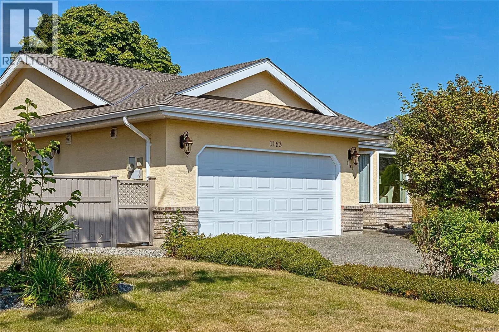 1163 Wellington Dr