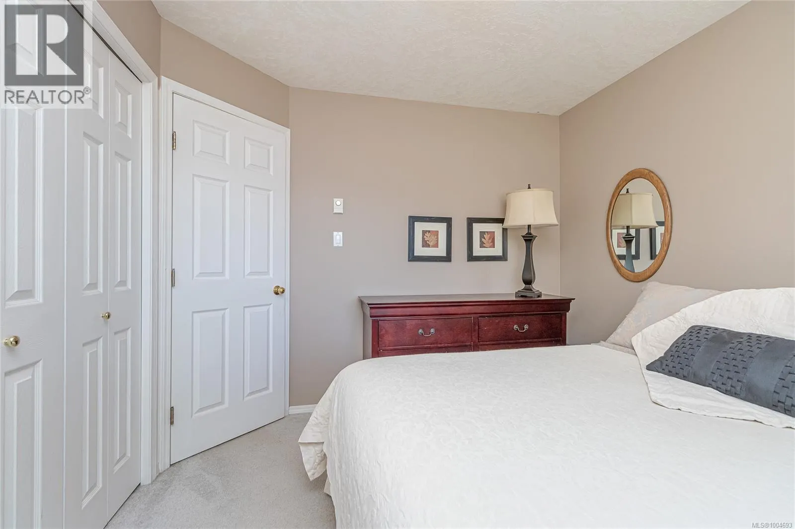 1163 Wellington Dr