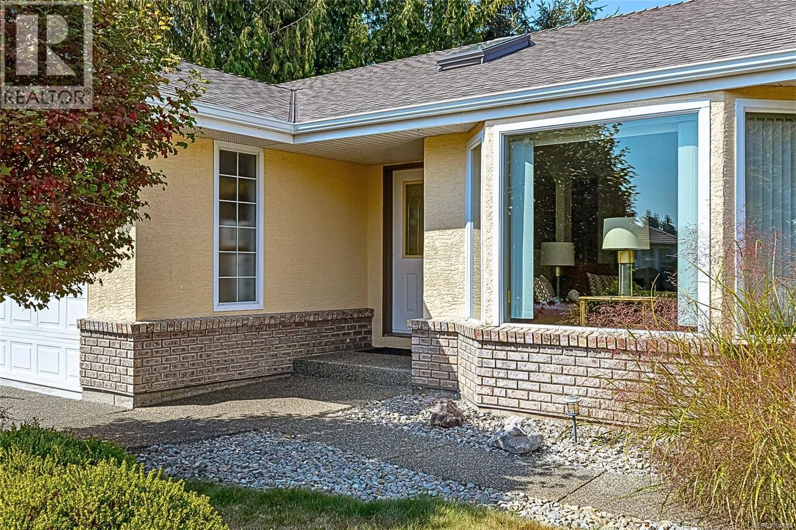 1163 Wellington Dr