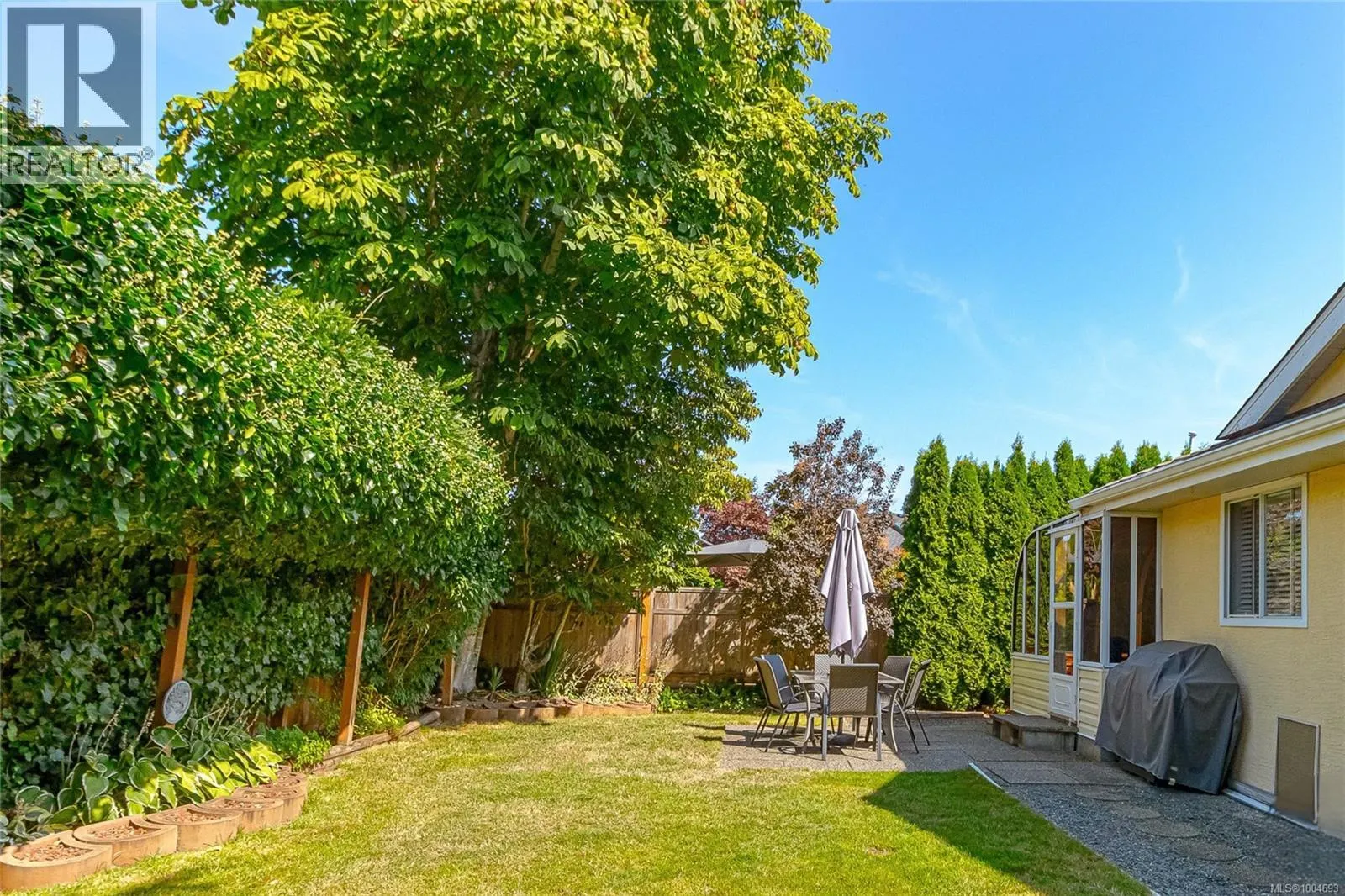 1163 Wellington Dr