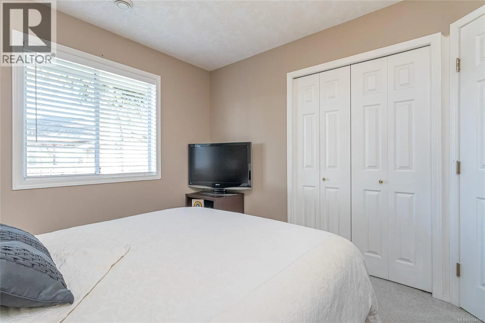 1163 Wellington Dr