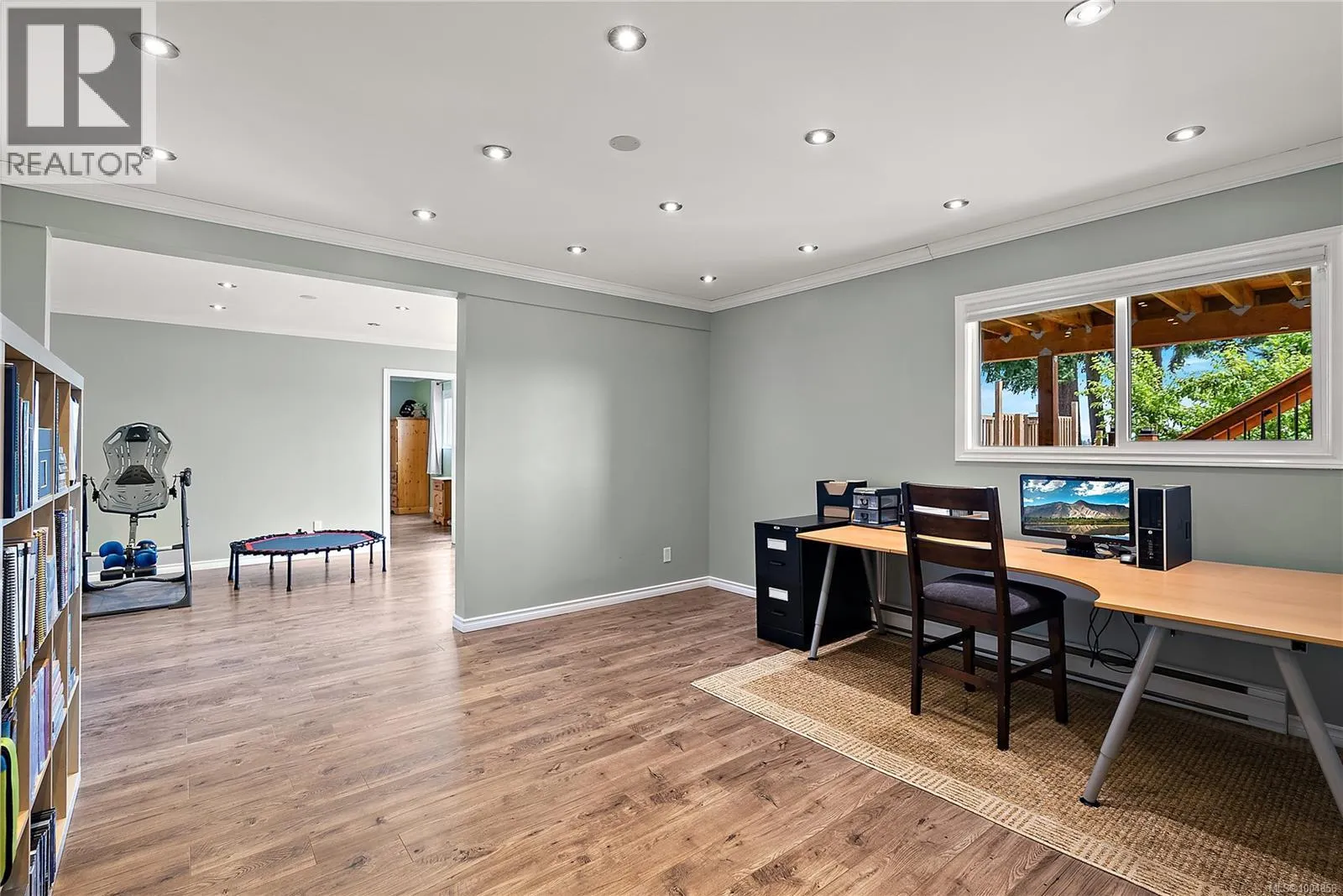 6521 Bella Vista Dr