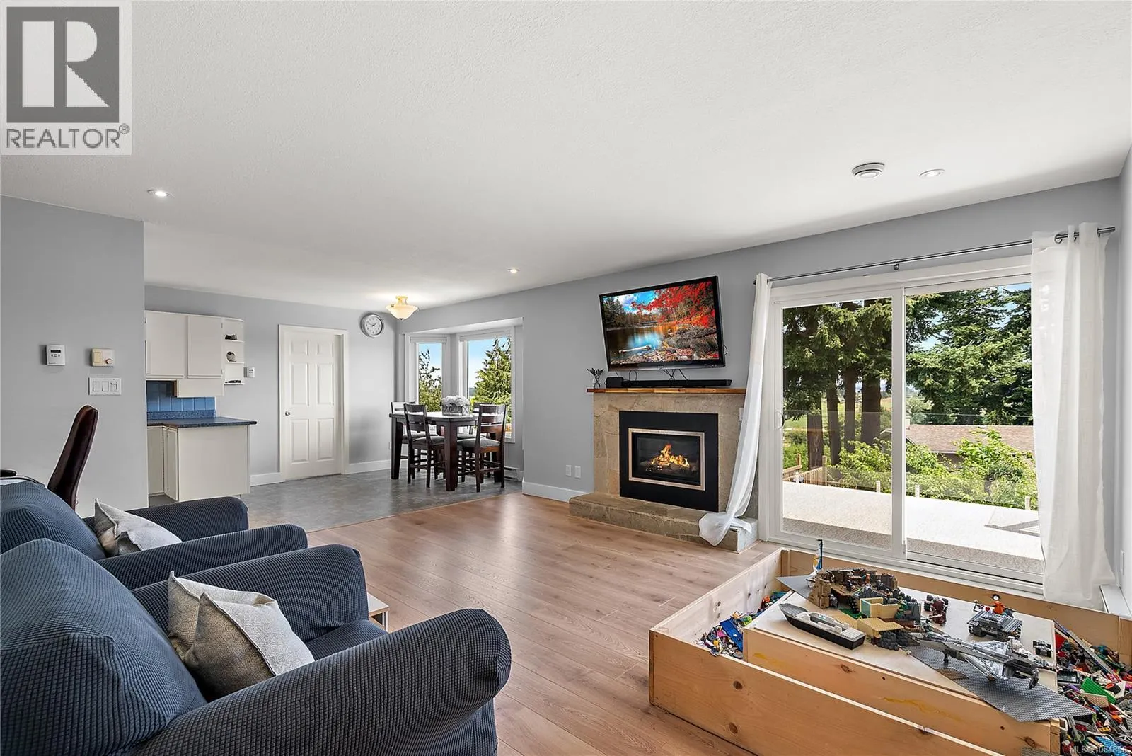 6521 Bella Vista Dr