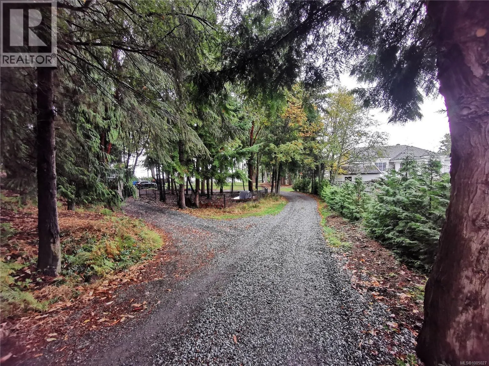 6208 Icarus Dr