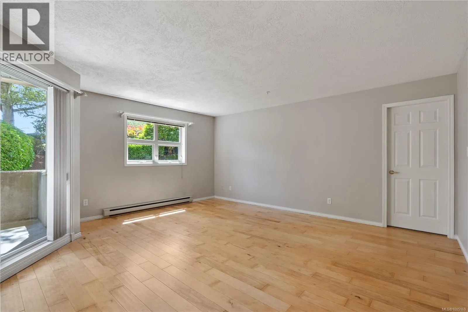102 1694 Cedar Hill Cross Rd