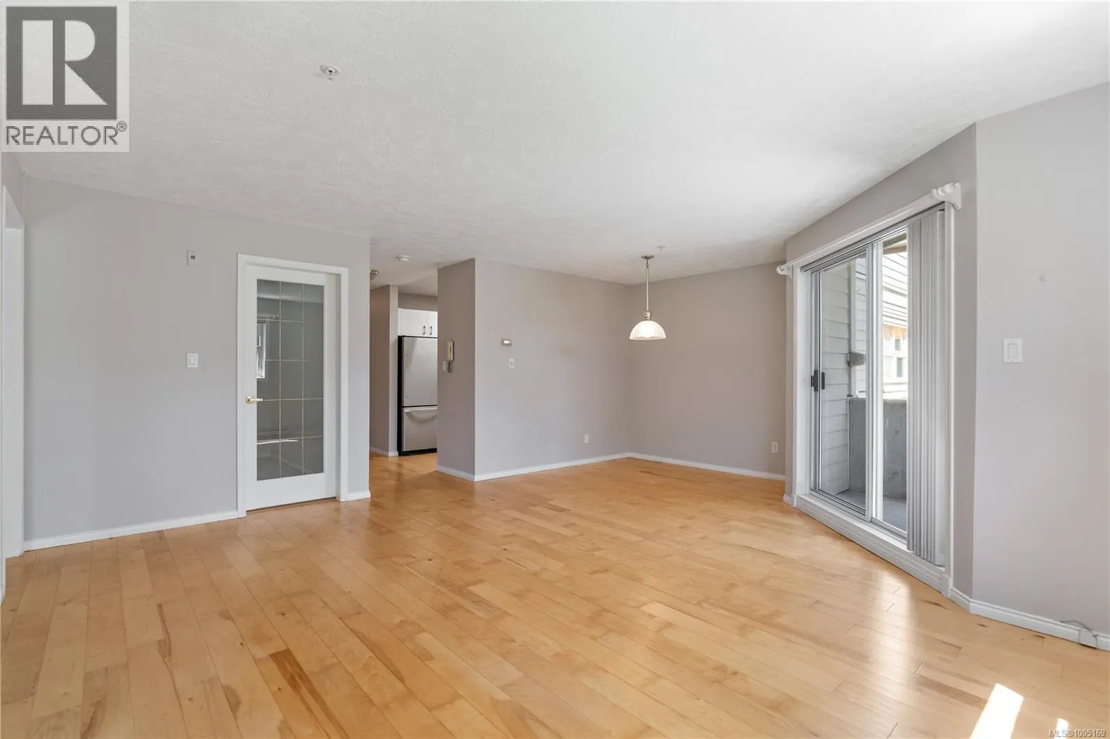 102 1694 Cedar Hill Cross Rd