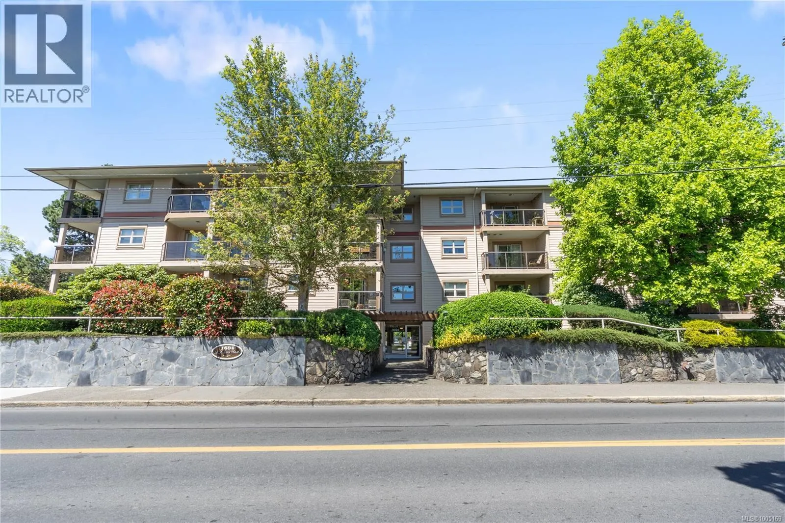102 1694 Cedar Hill Cross Rd