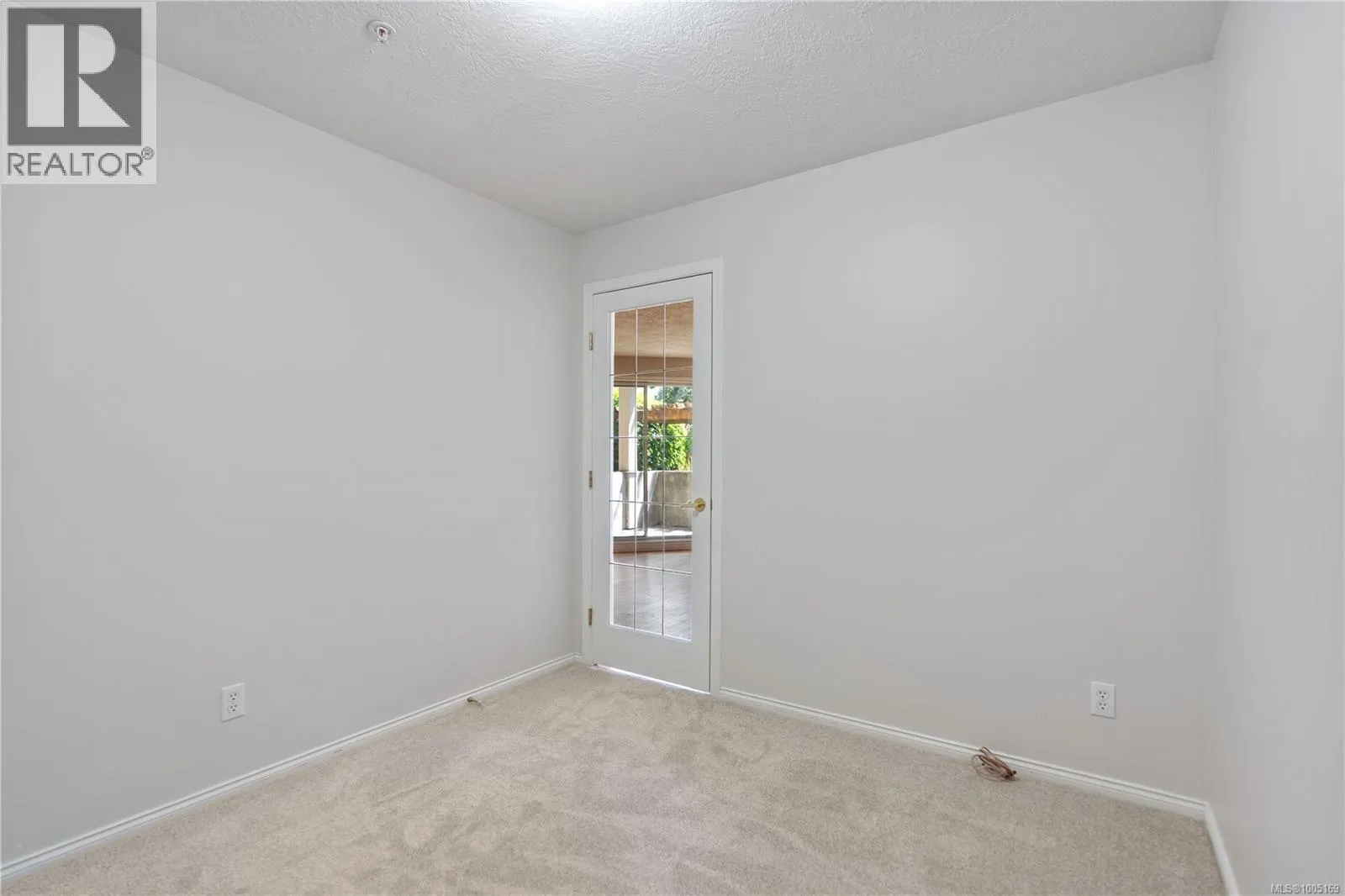 102 1694 Cedar Hill Cross Rd
