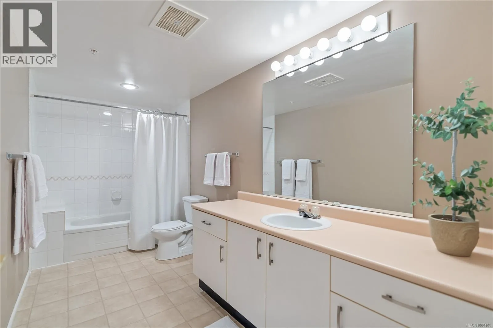 102 1694 Cedar Hill Cross Rd
