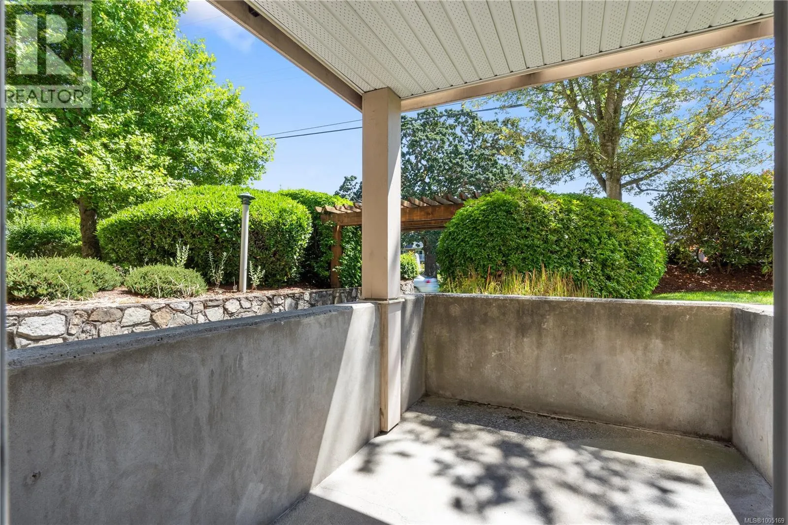 102 1694 Cedar Hill Cross Rd