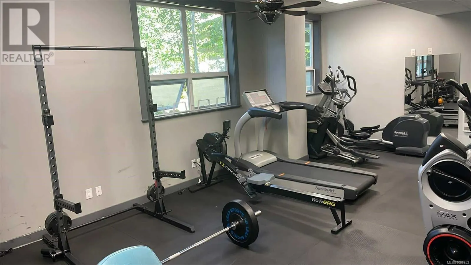 407 1315 Esquimalt Rd