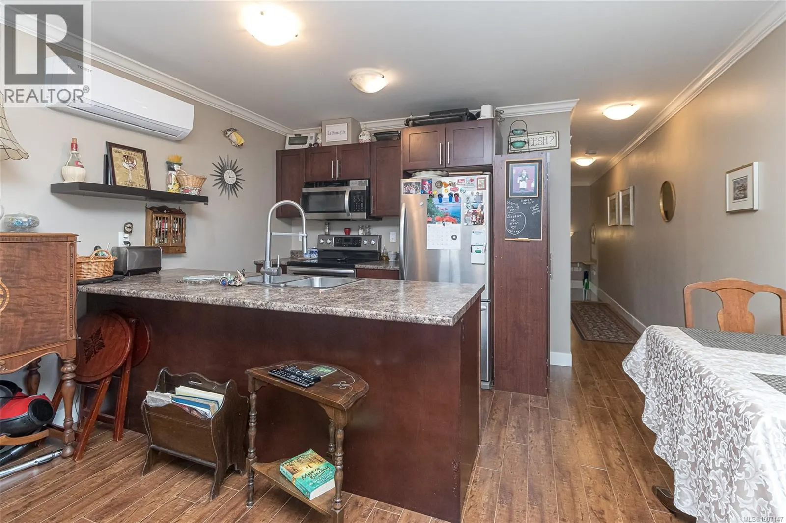 3284 Merlin Rd