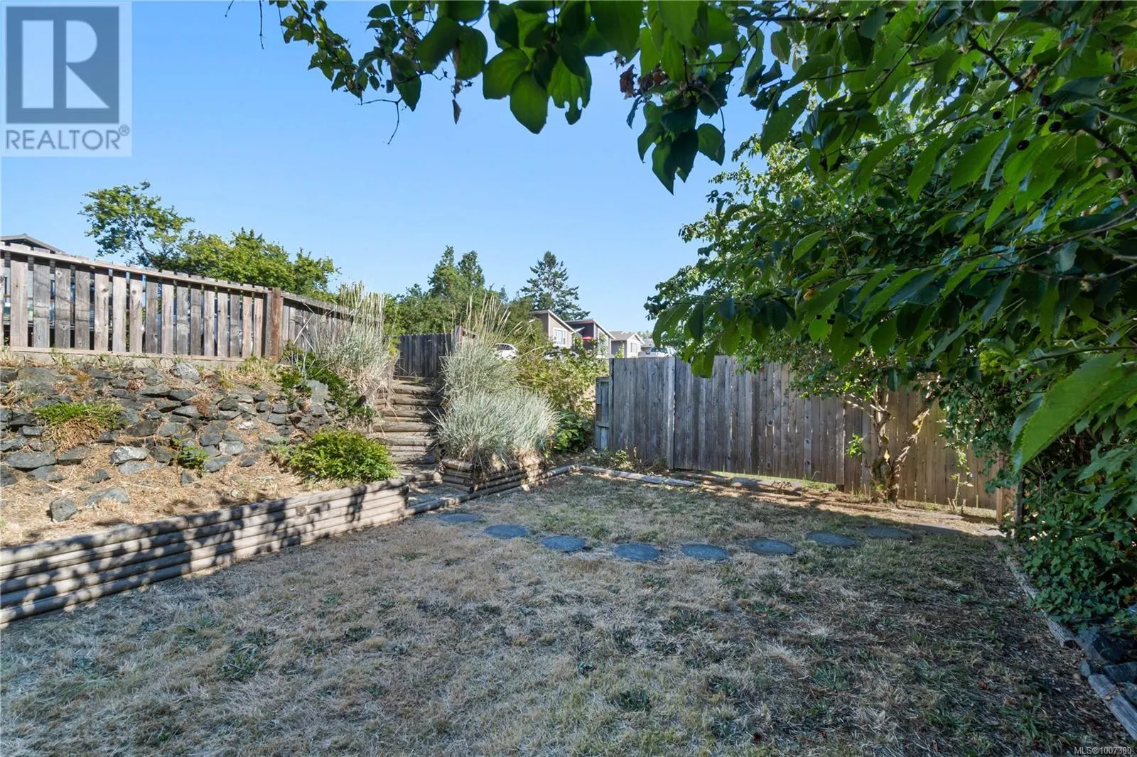 51 View St
