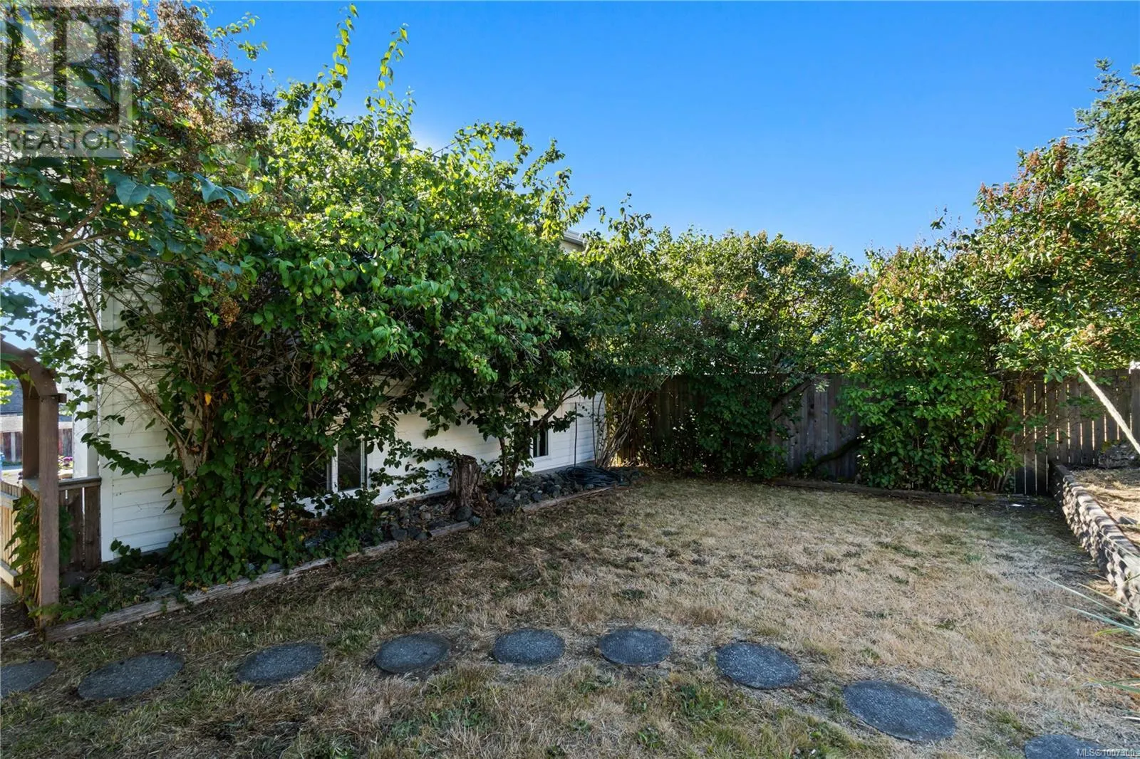 51 View St