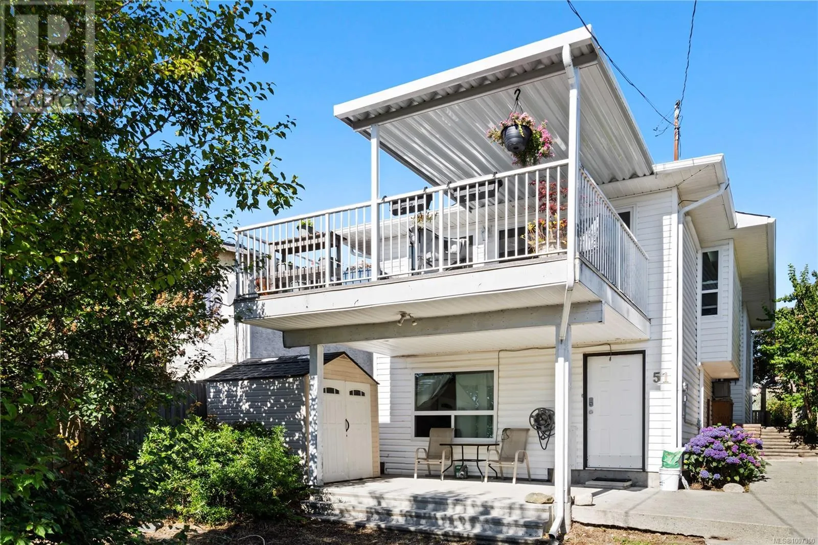 51 View St