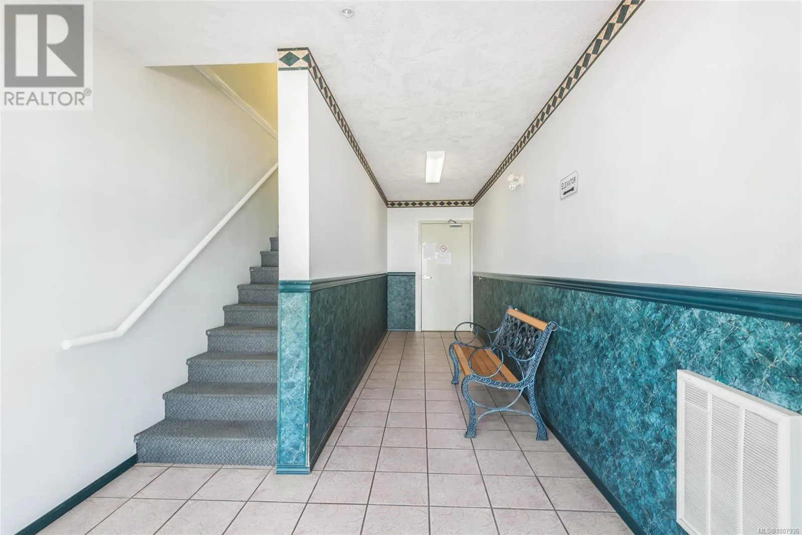 212 3855 11th Ave