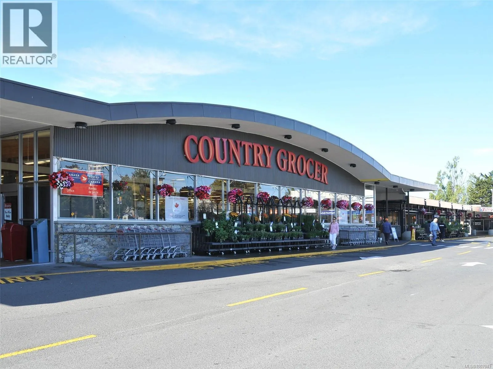 927 Dunsmuir Rd