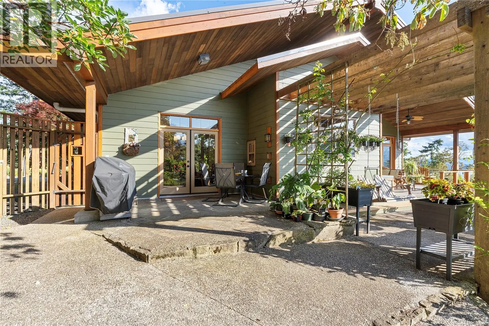 248 Suneagle Dr