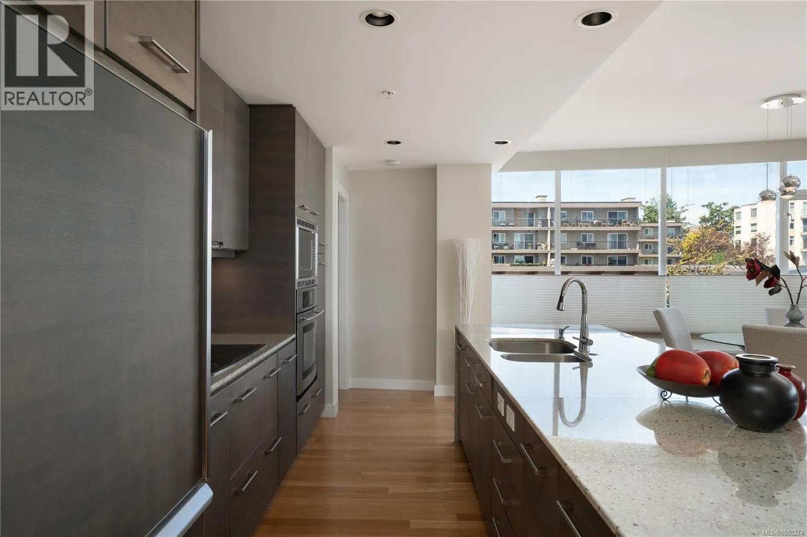 201 9809 SEAPORT Pl