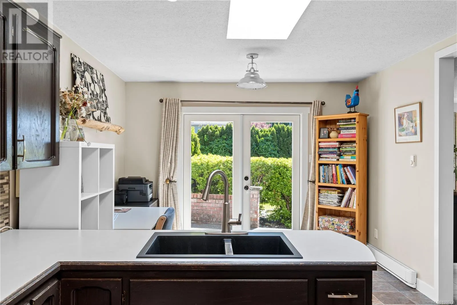 667 Tamarack Dr