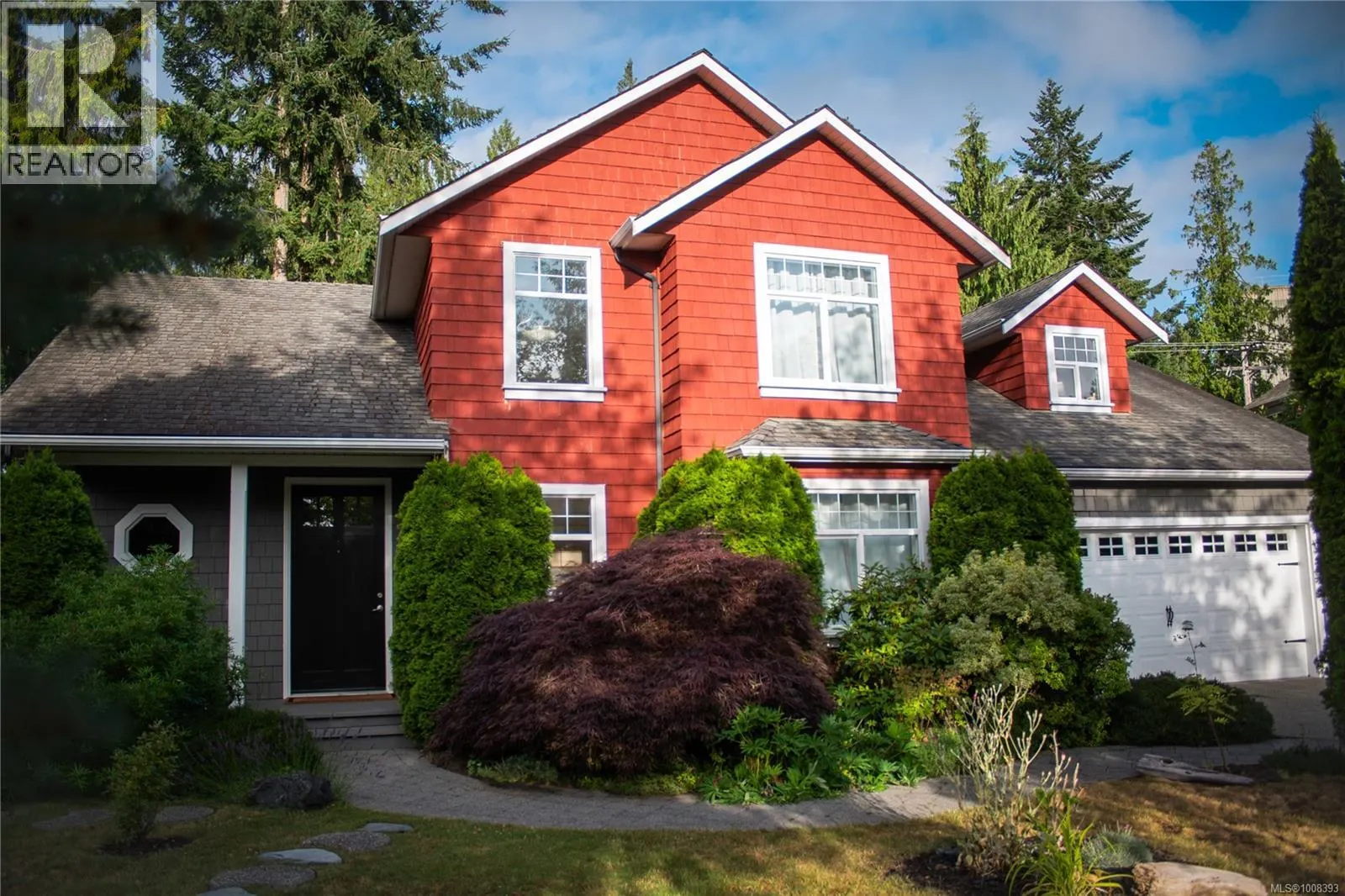 907 Savary Dr