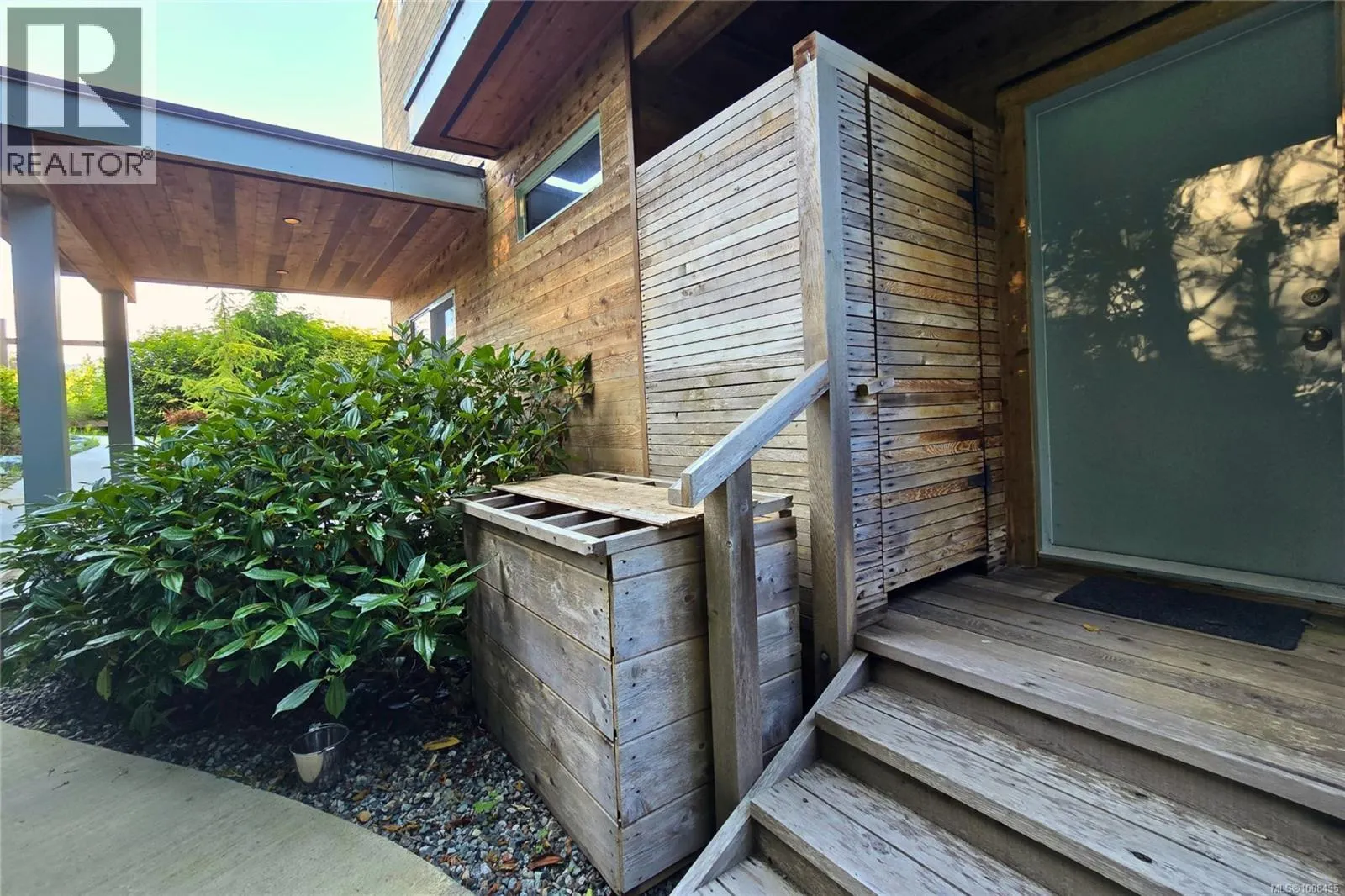 604 Alberto Rd