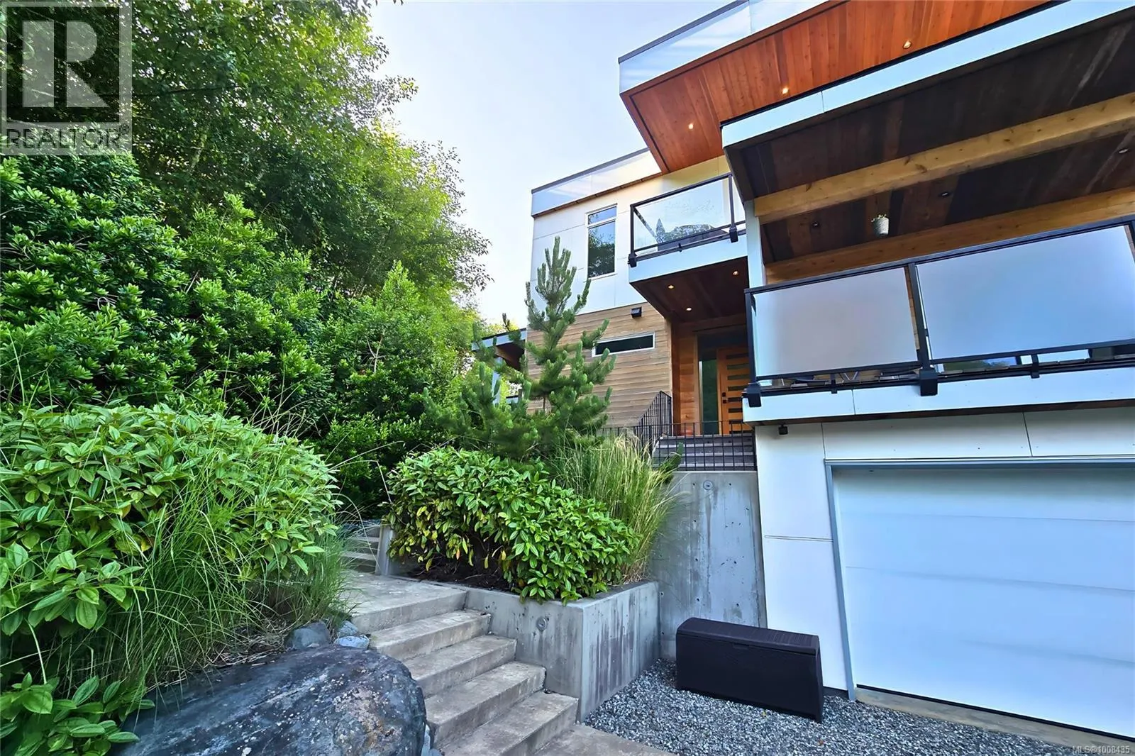 604 Alberto Rd