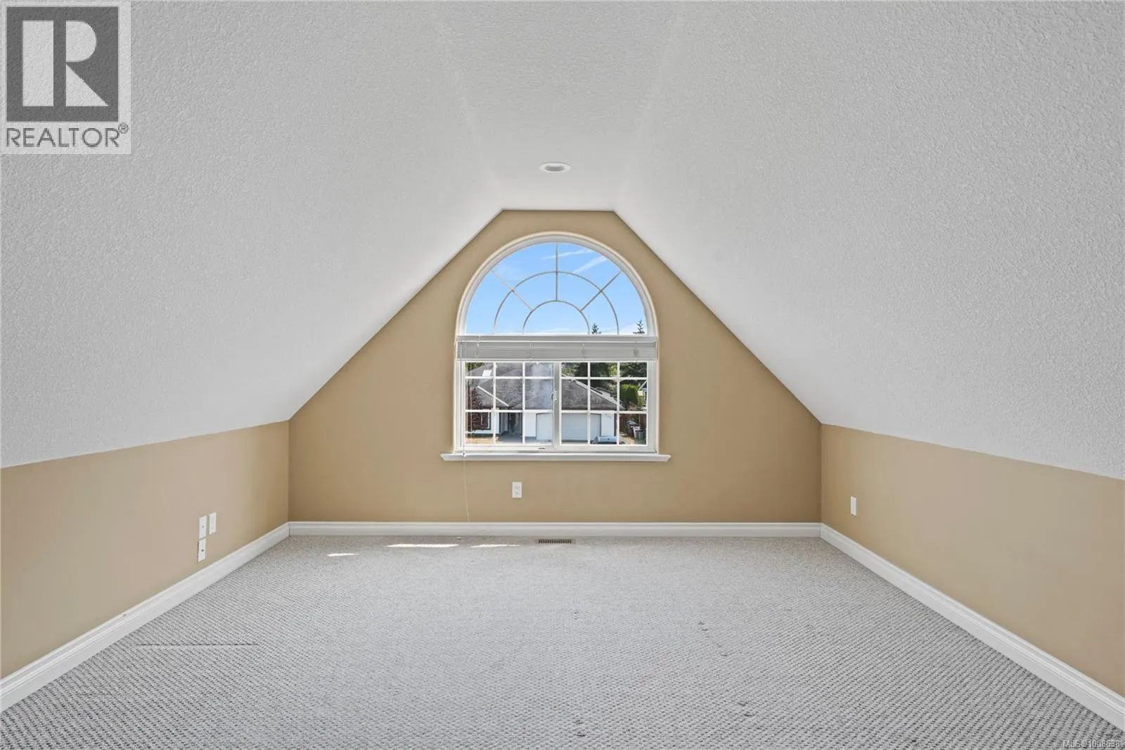 227 Lodgepole Dr