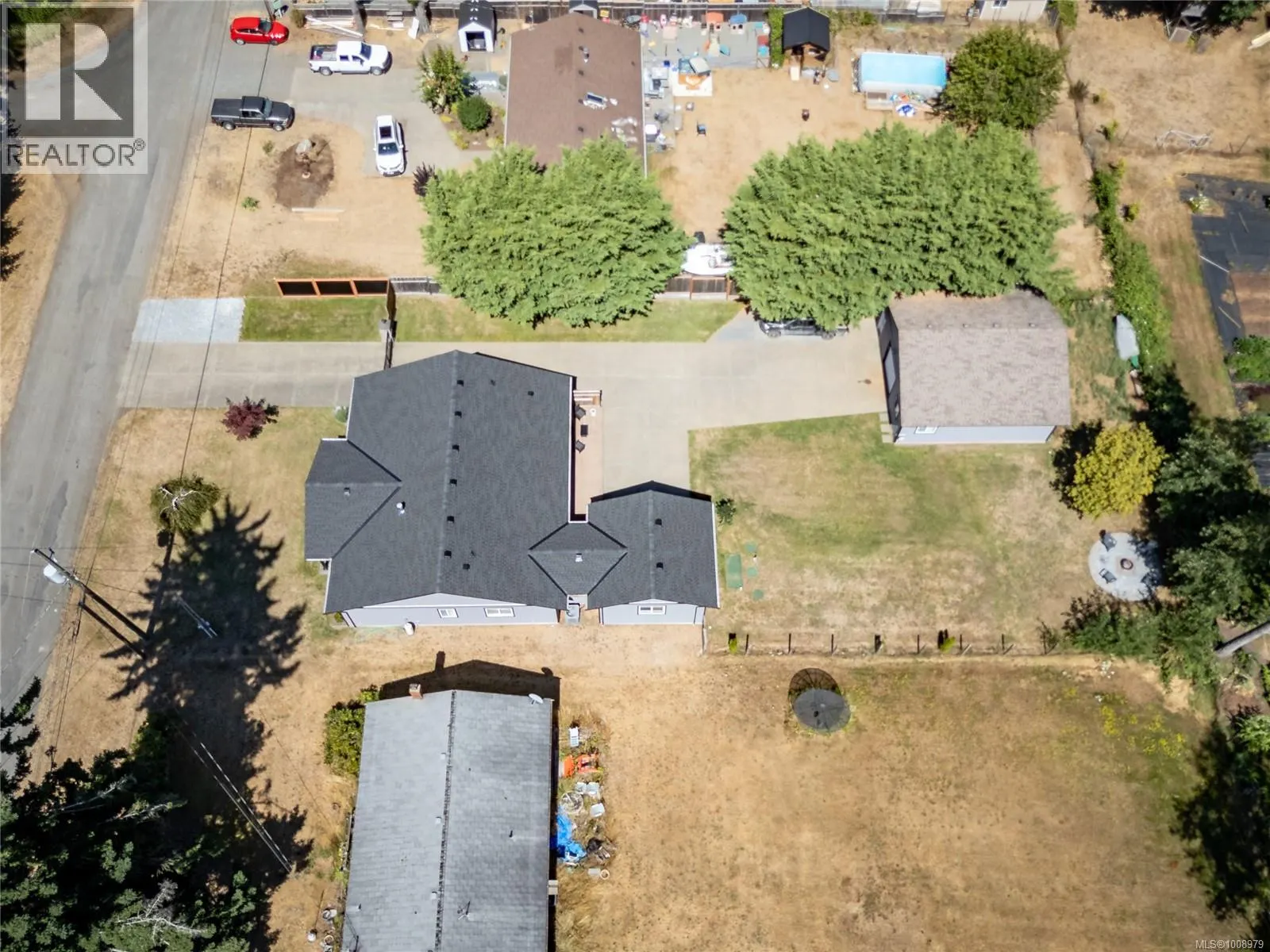 48 Mills Rd
