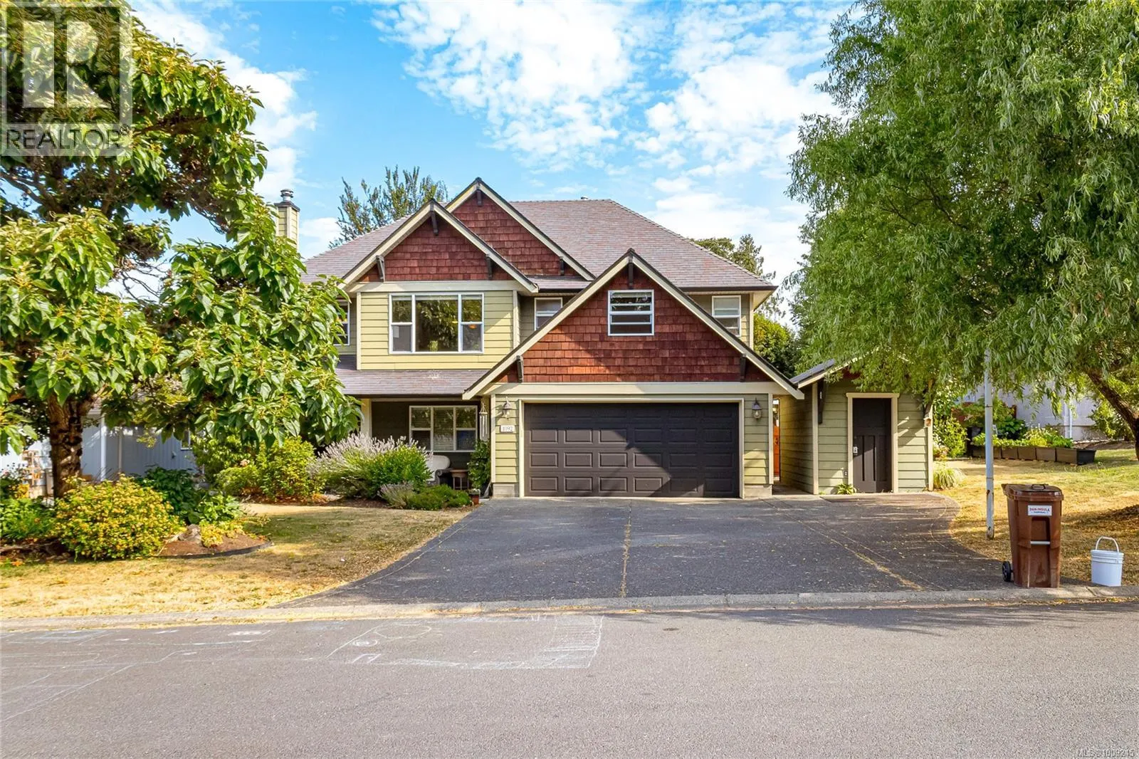 1092 Lucille Dr