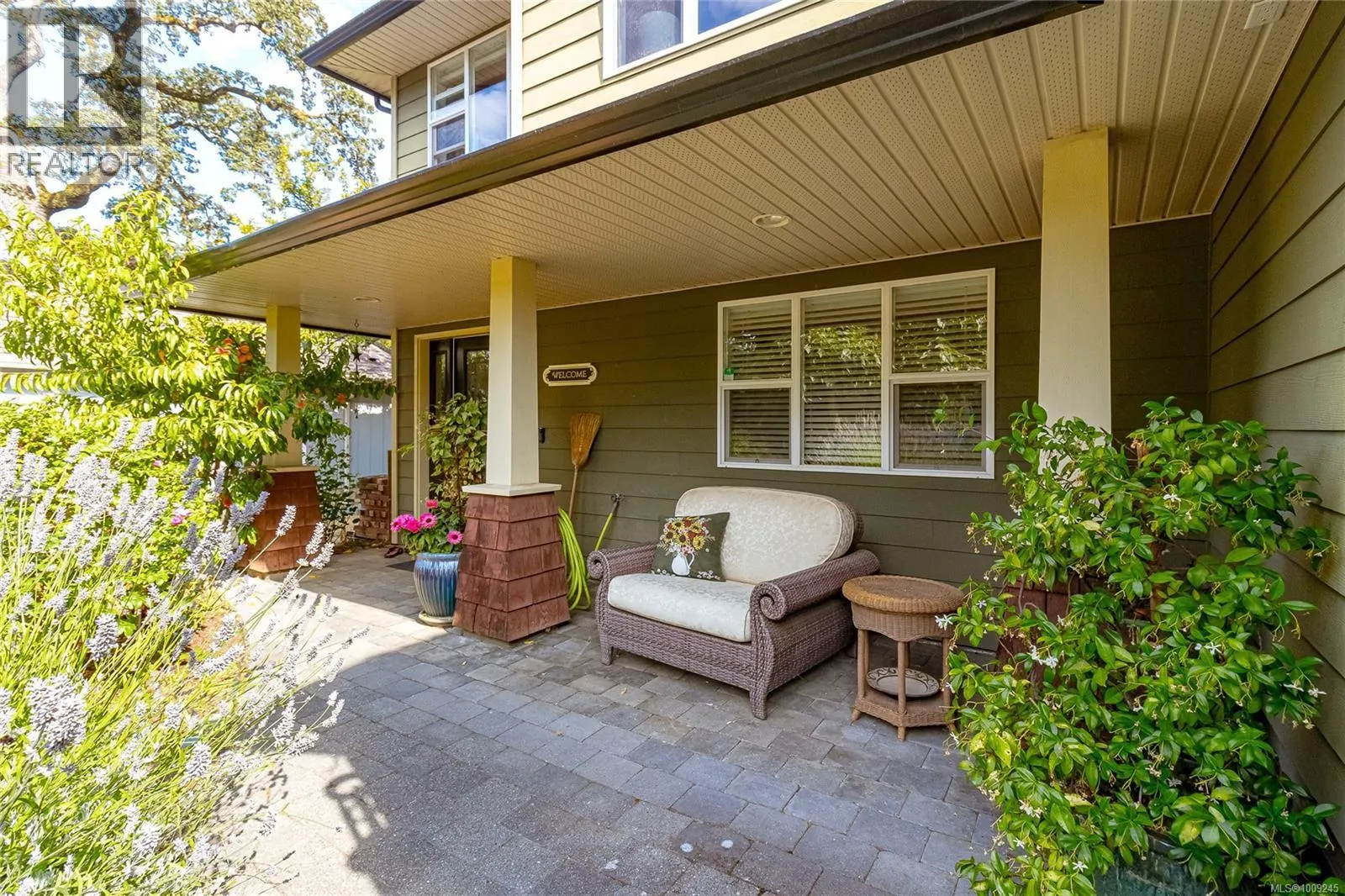 1092 Lucille Dr