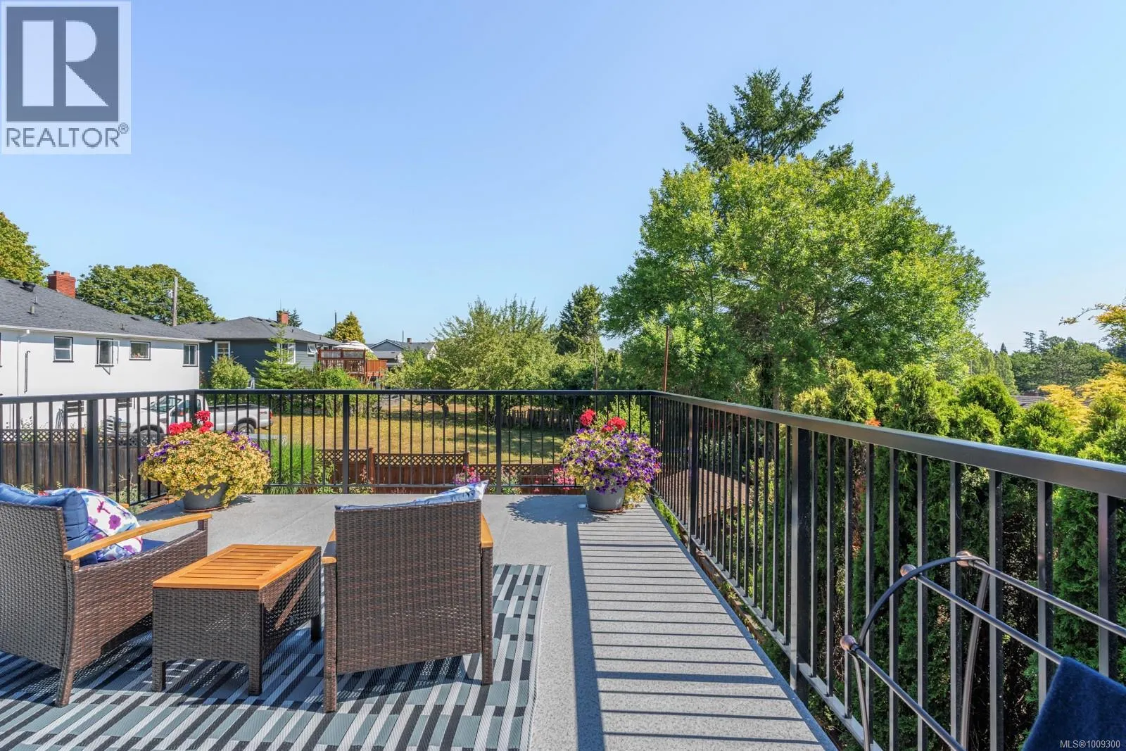 1158 Craigflower Rd
