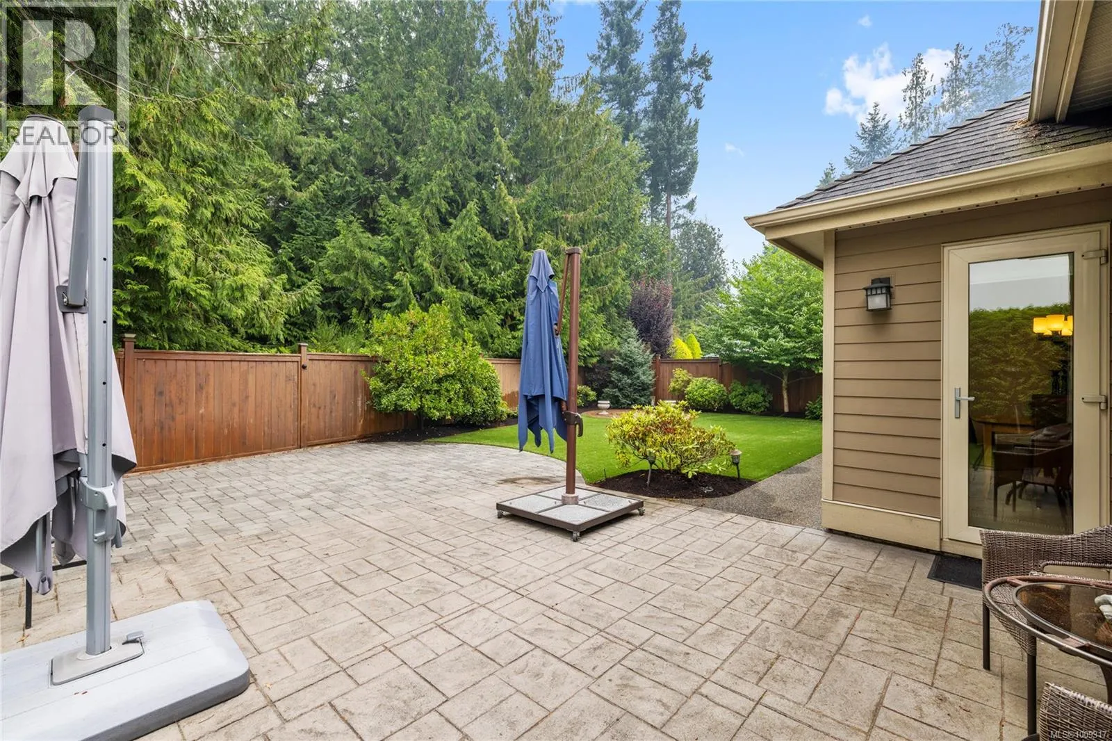 983 Windridge Pl