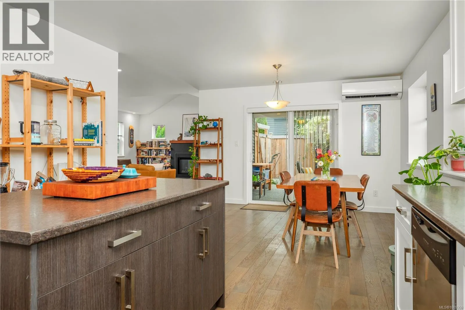 4524 Buena Vista Pl