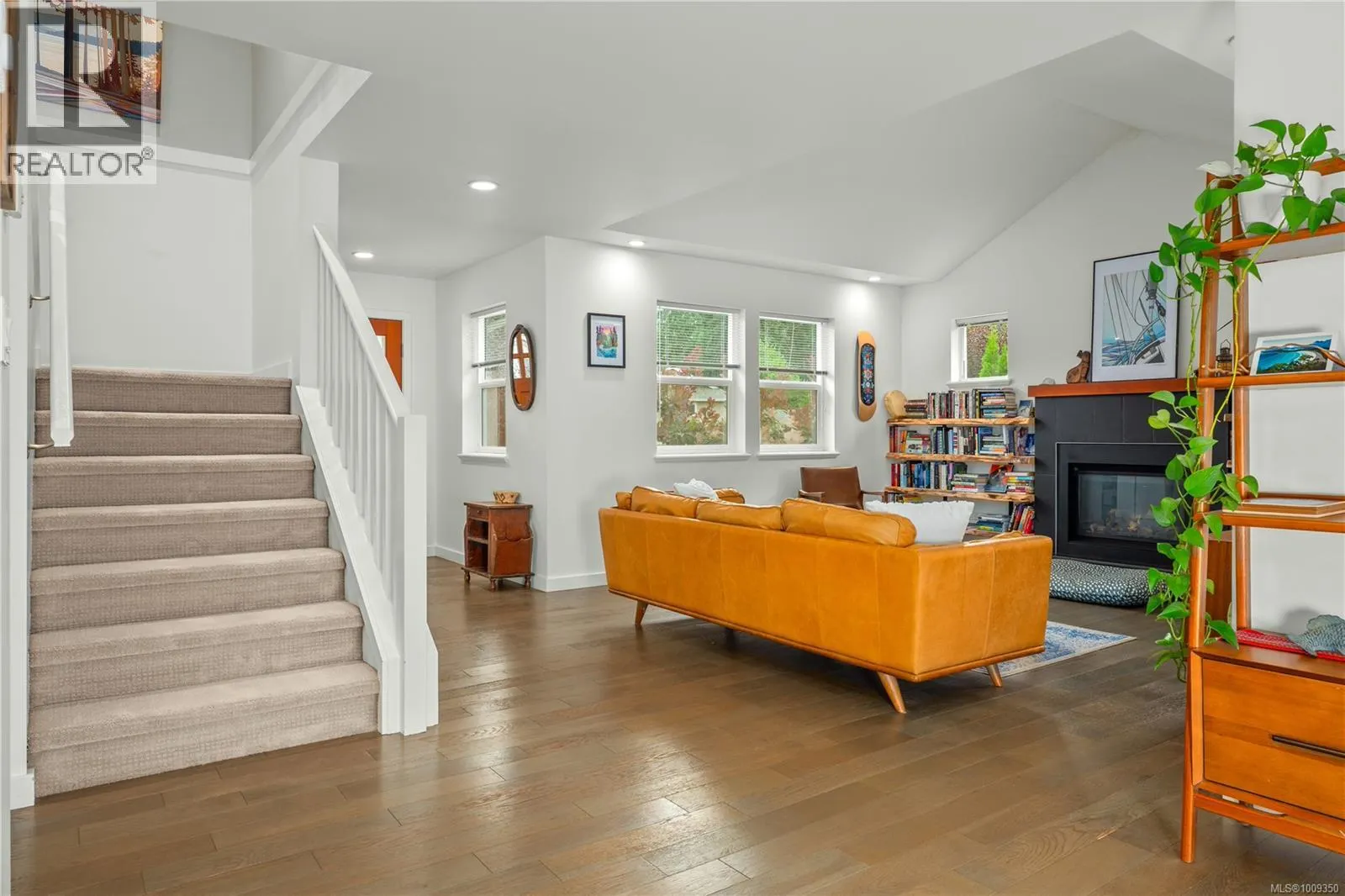 4524 Buena Vista Pl