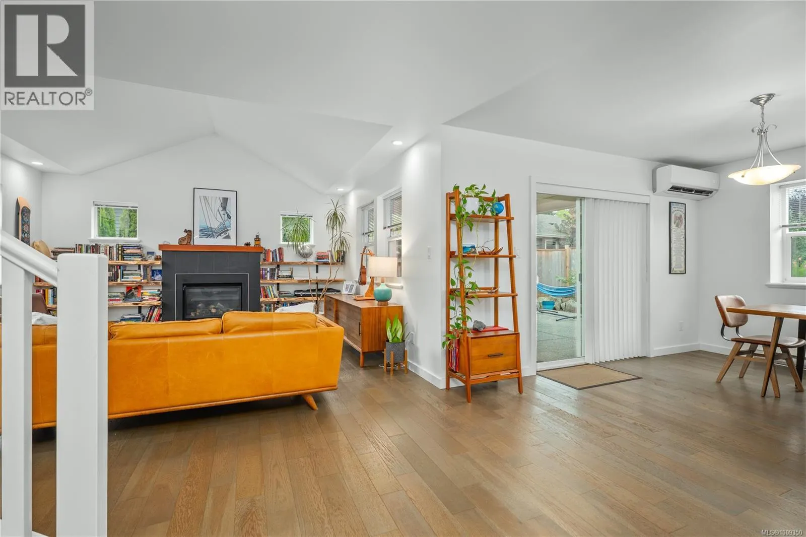 4524 Buena Vista Pl