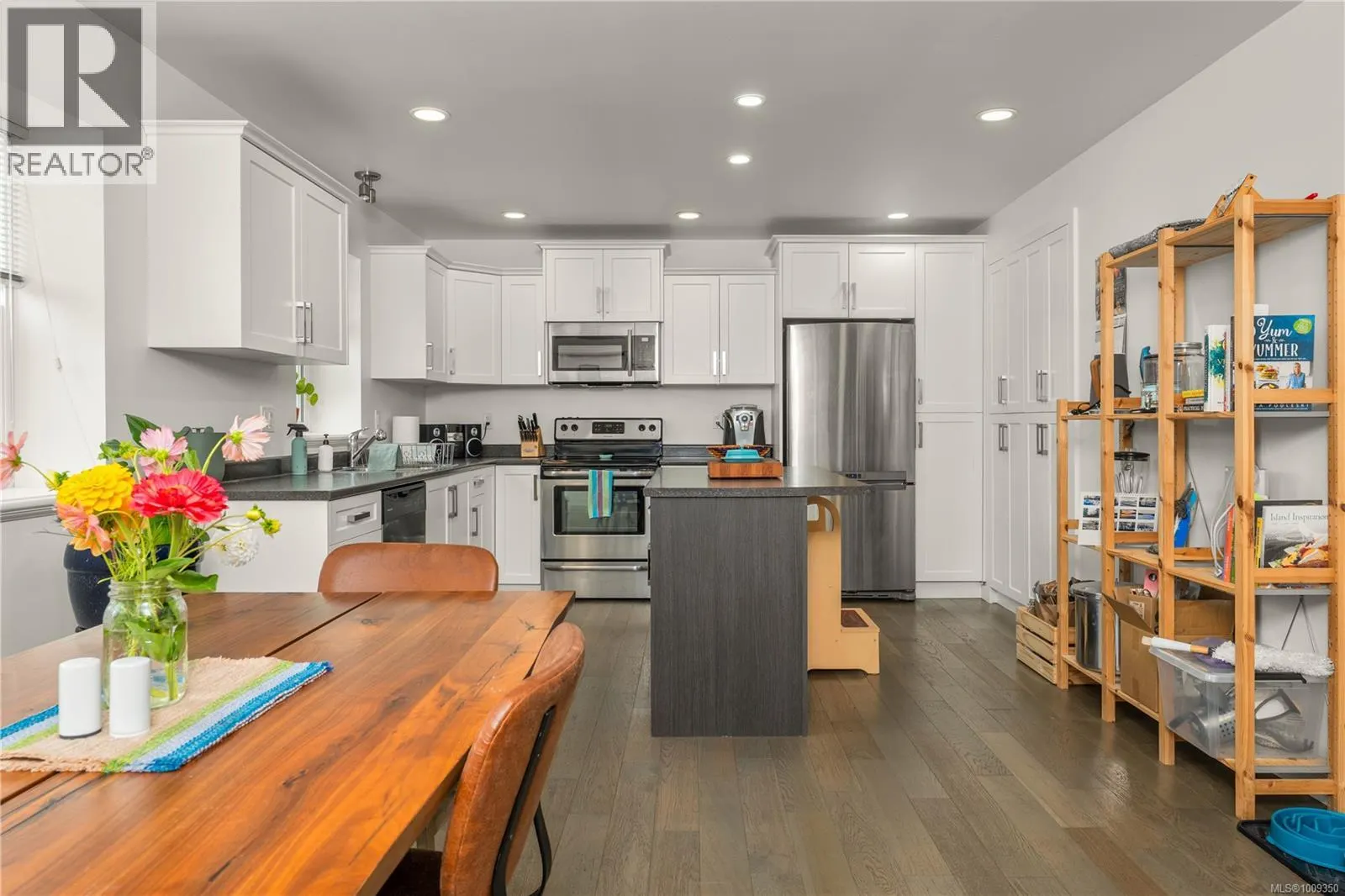 4524 Buena Vista Pl