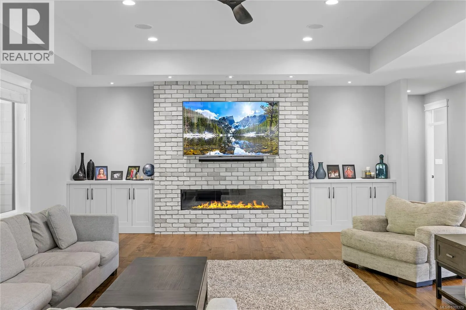 6127 Chase Dr
