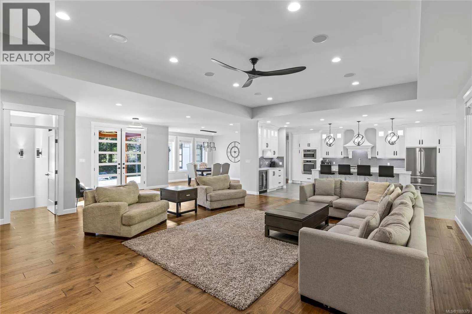 6127 Chase Dr
