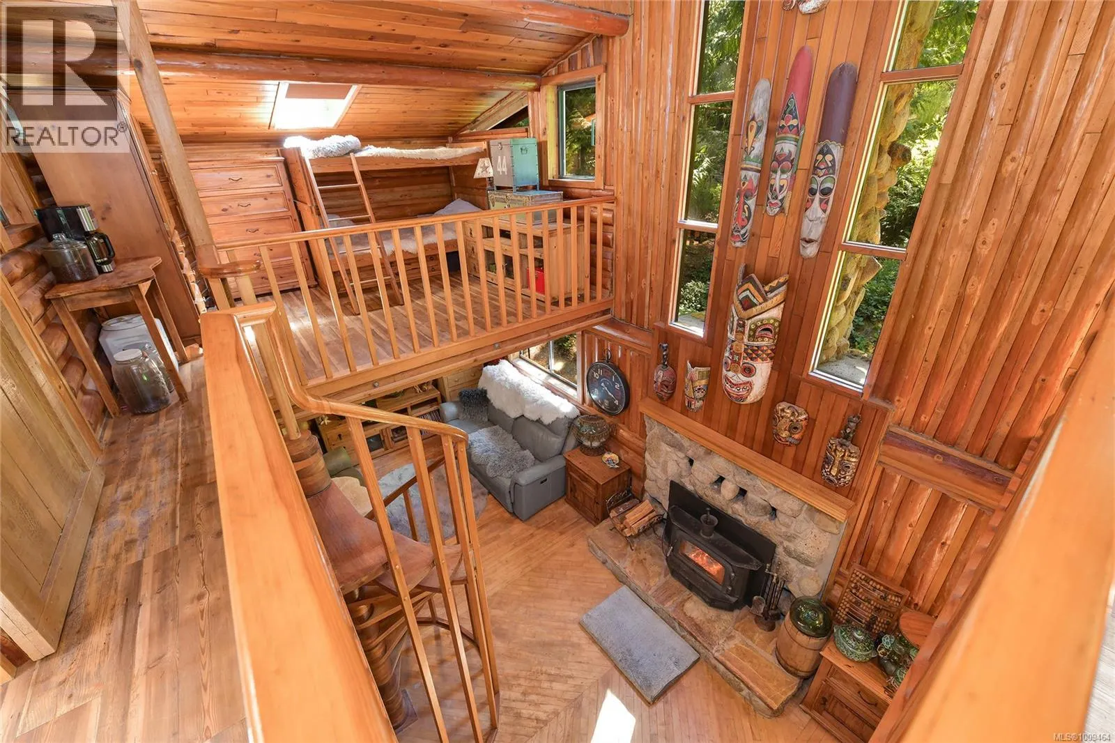 604 Waugh Rd