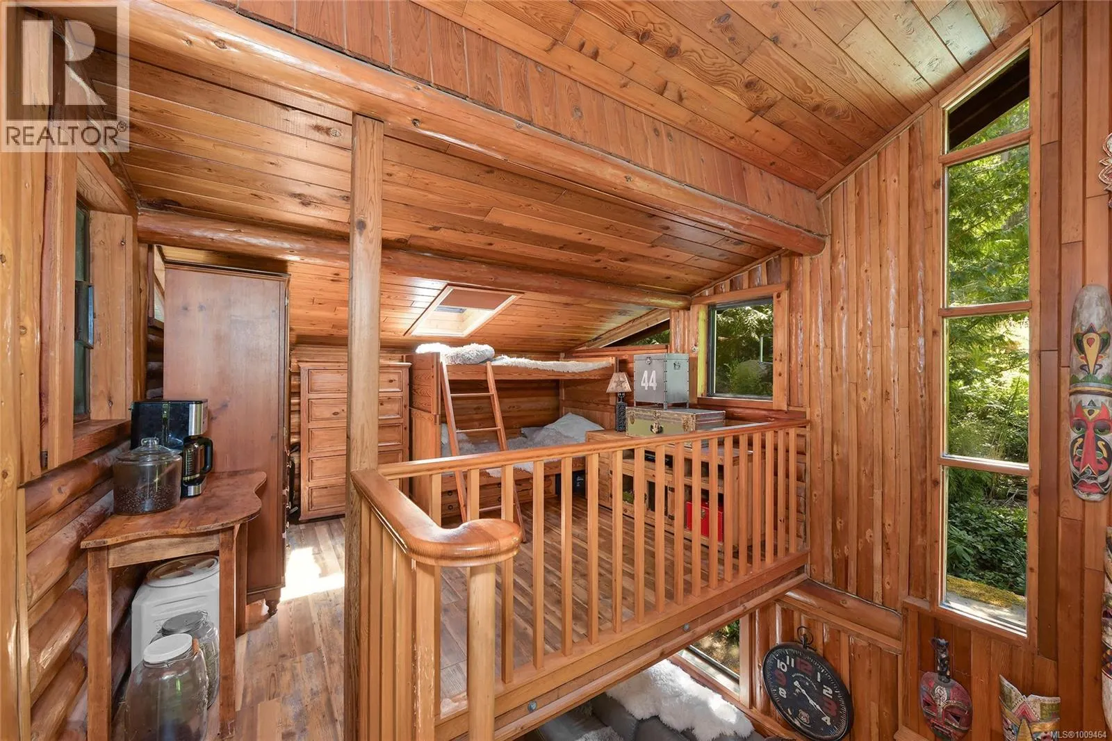 604 Waugh Rd