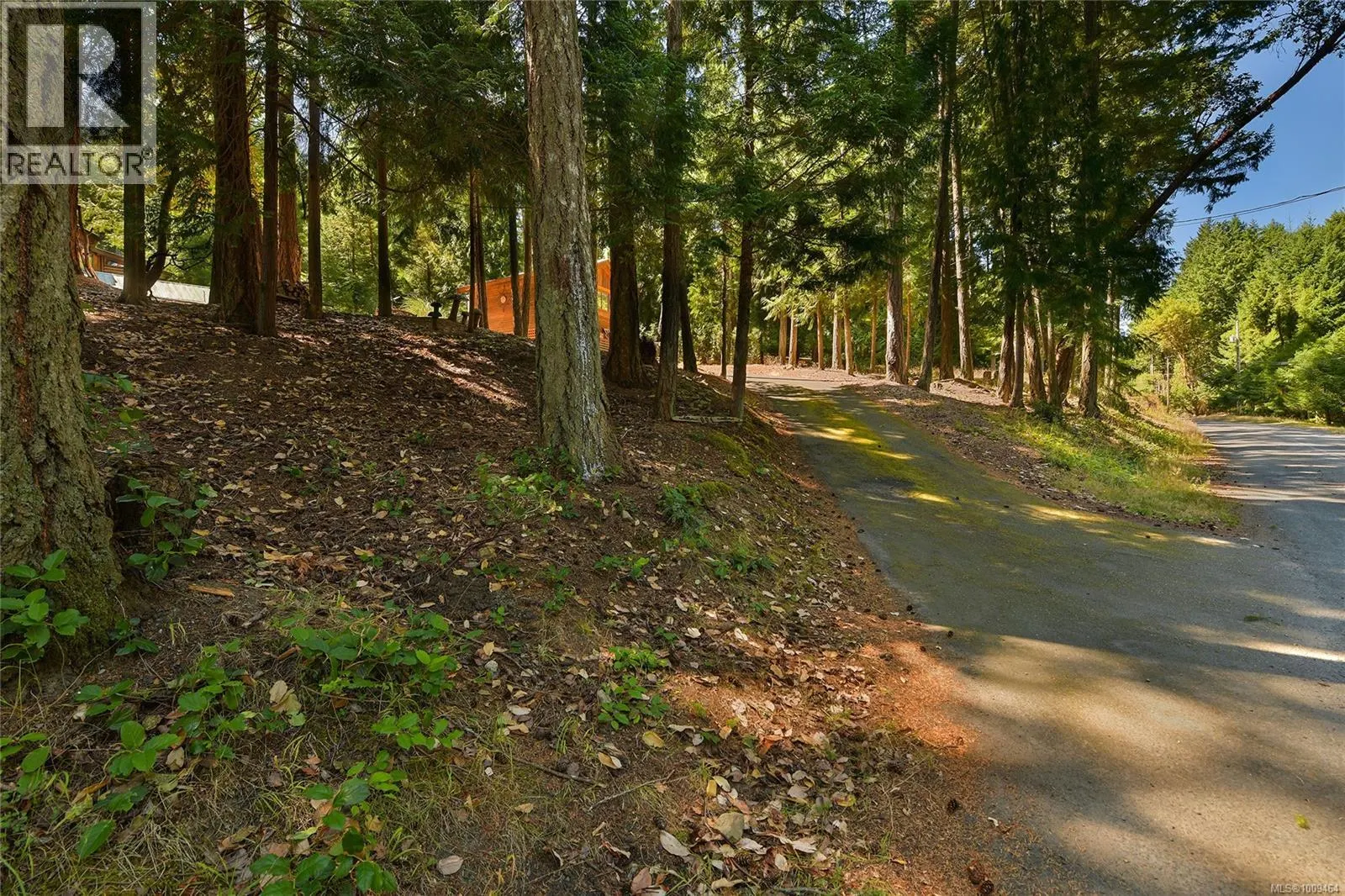 604 Waugh Rd