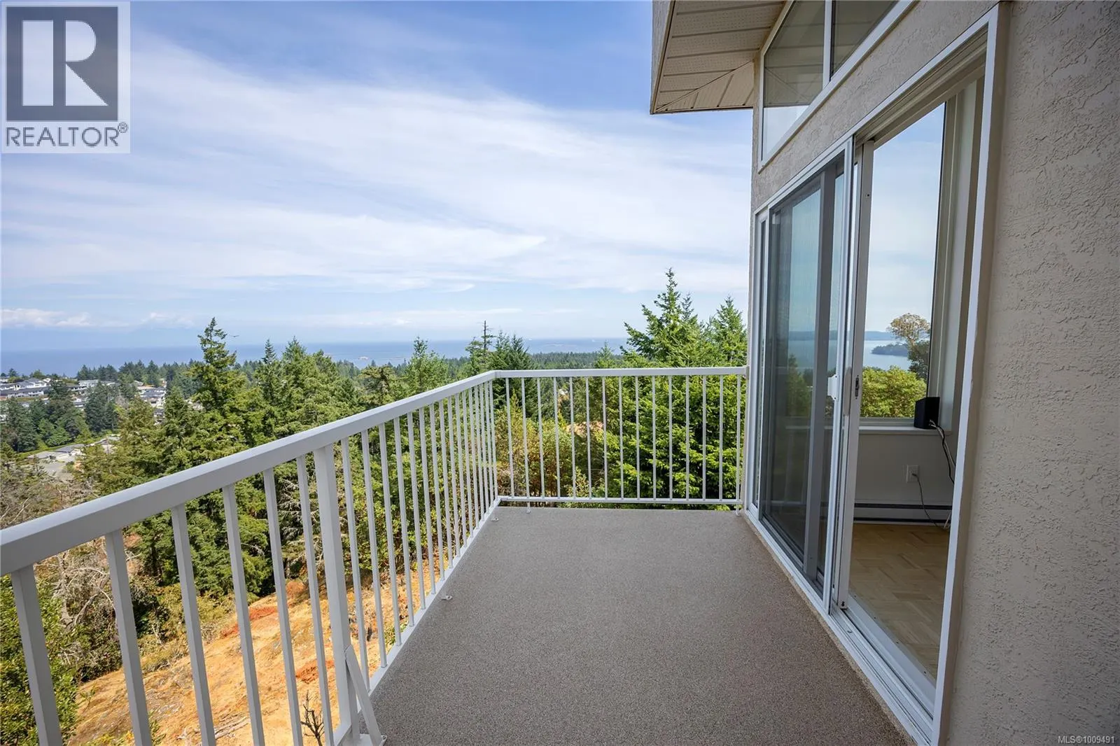 250 Canterbury Cres