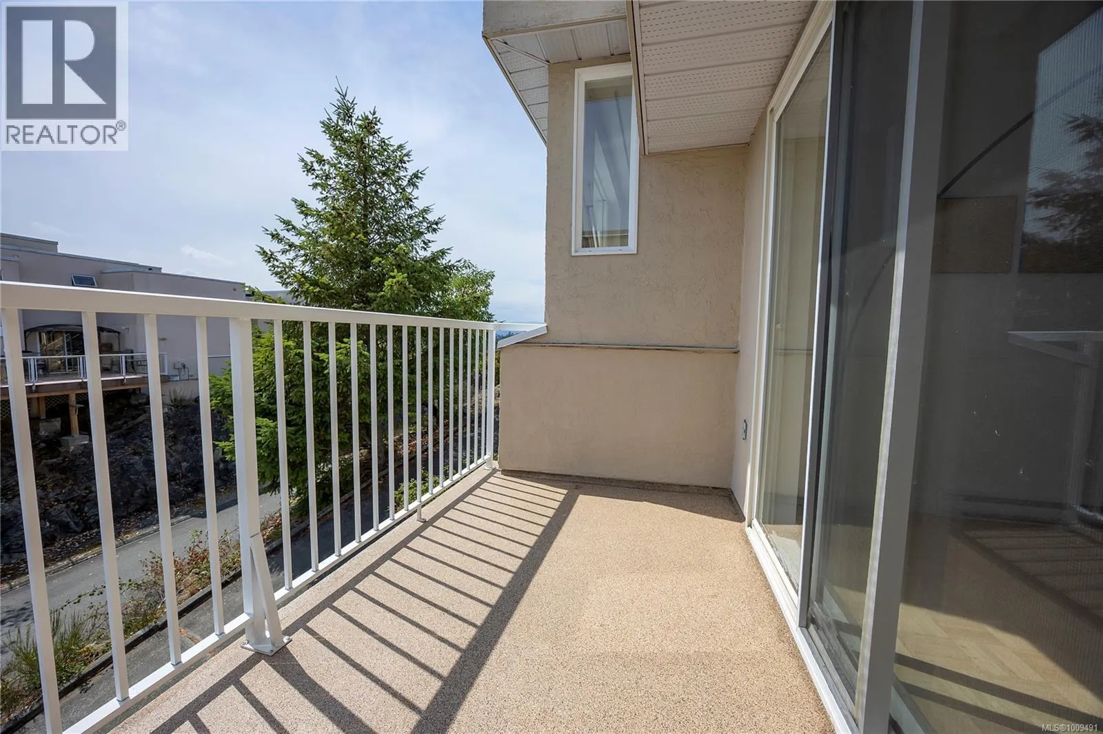 250 Canterbury Cres