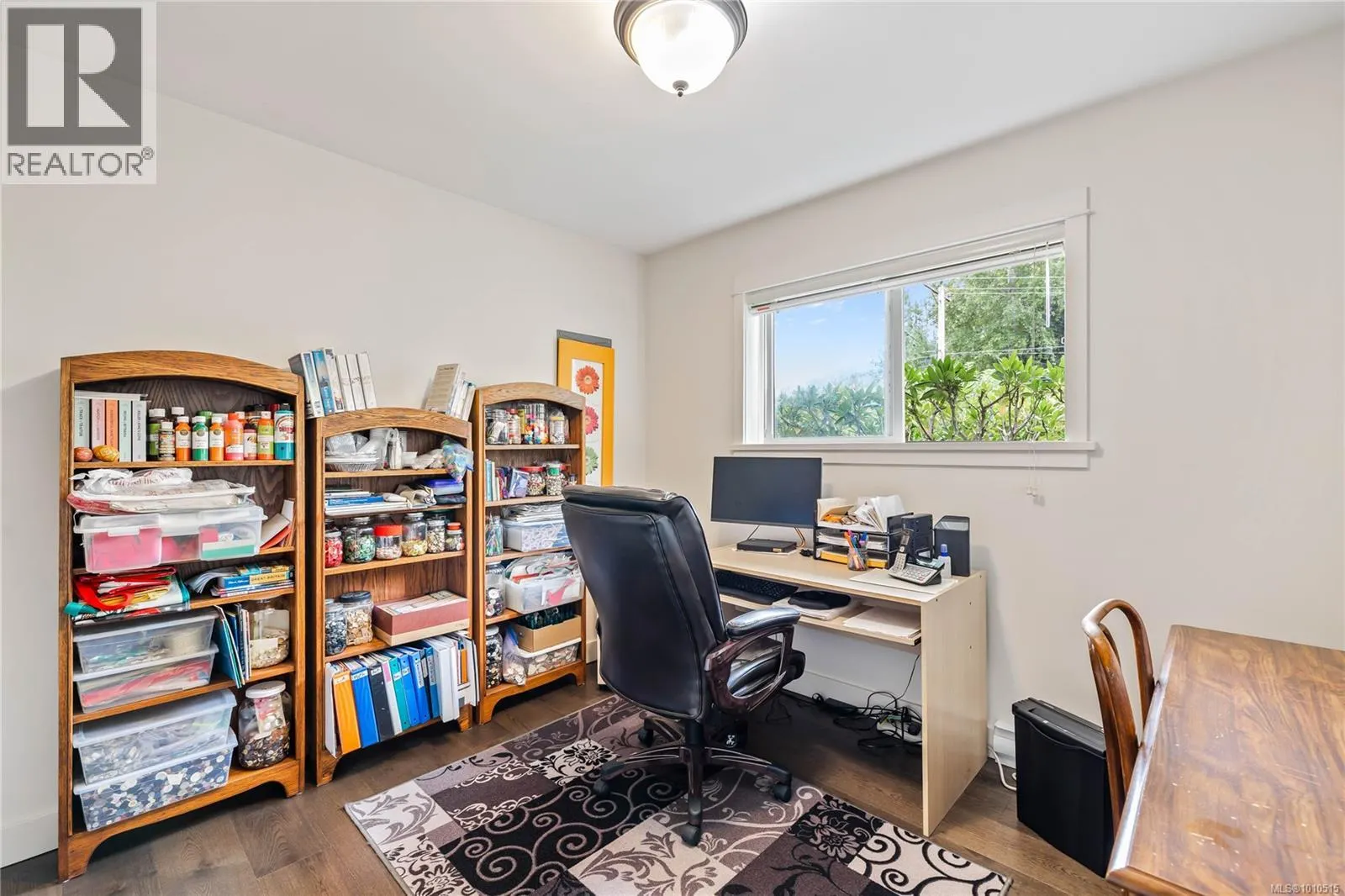 220 Park Dr